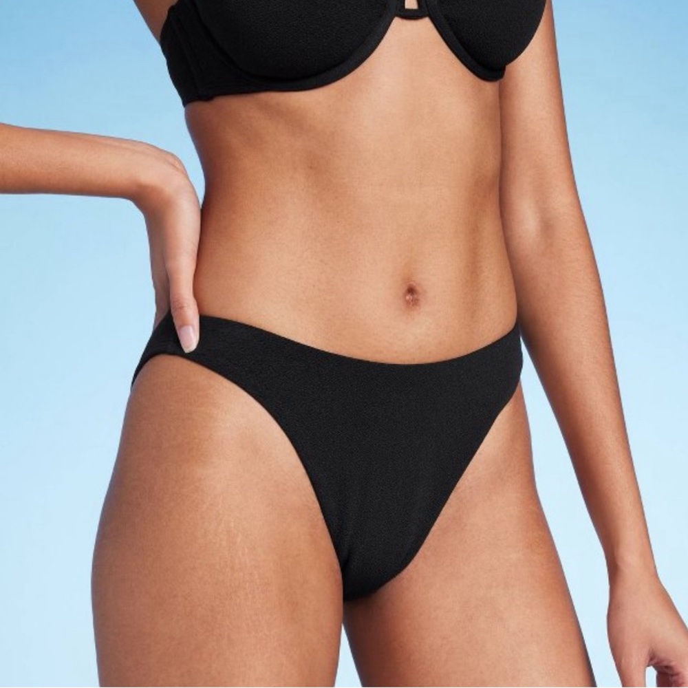 Women's High Leg Cheeky Bikini Bottom
- Shade & Shore Black S